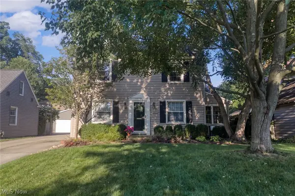 225 Melbourne Avenue, Akron, OH 44313