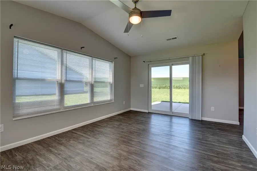 586 Keim Nw Drive, Strasburg, OH 44680 - #3