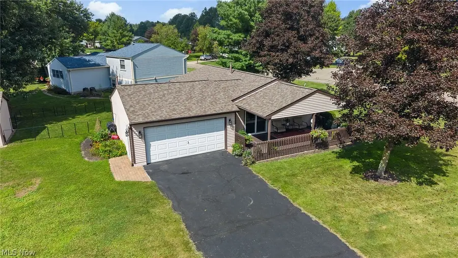 137 Chapel Hill Nw Drive, Warren, OH 44483 - #3