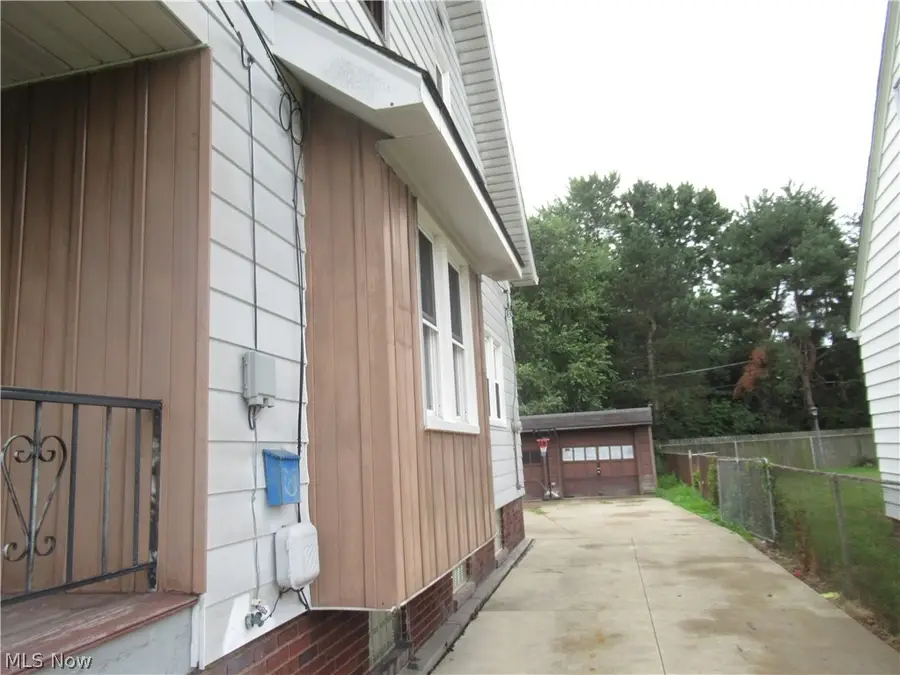 10265 Ackley Road, Parma Heights, OH 44130 - #3
