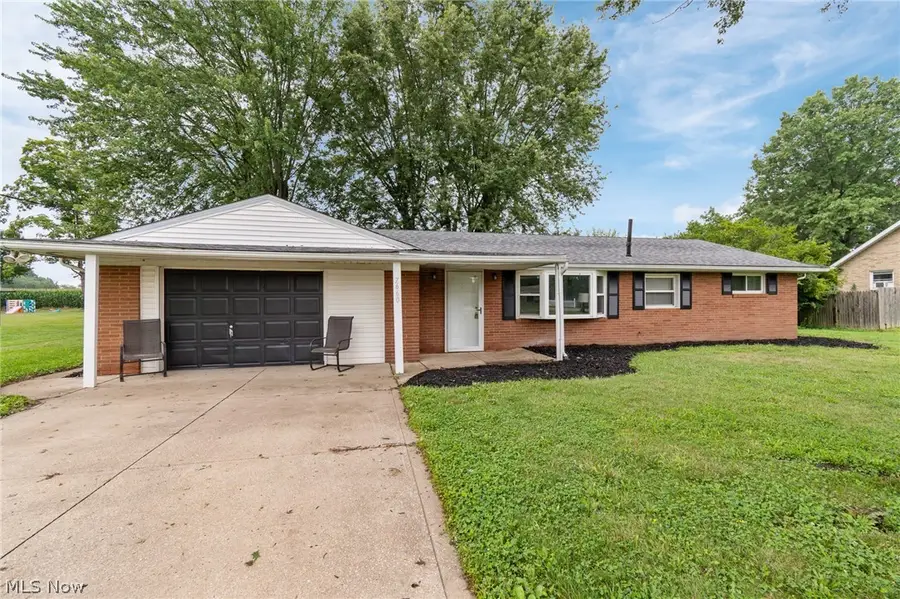 7660 Lakefield Street, Louisville, OH 44641 - #3