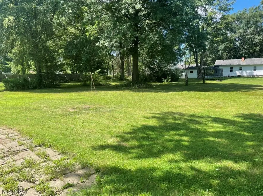 3364 Glen Oaks Drive, Youngstown, OH 44511 - #3