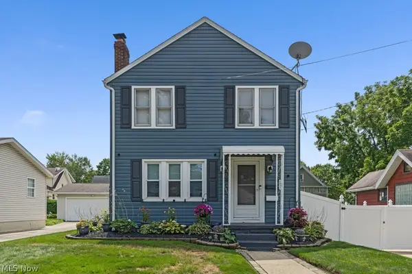 1392 Indianola Avenue, Akron, OH 44305