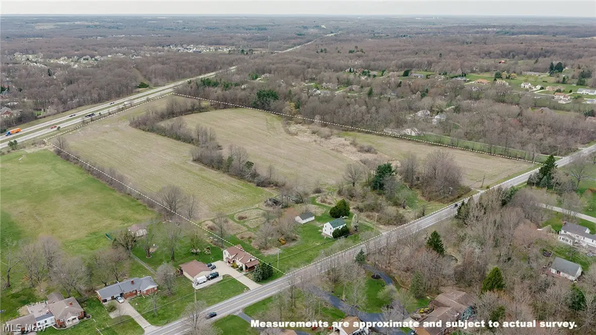 5006 S Canfield Niles Road, Canfield, OH 44406 - #1