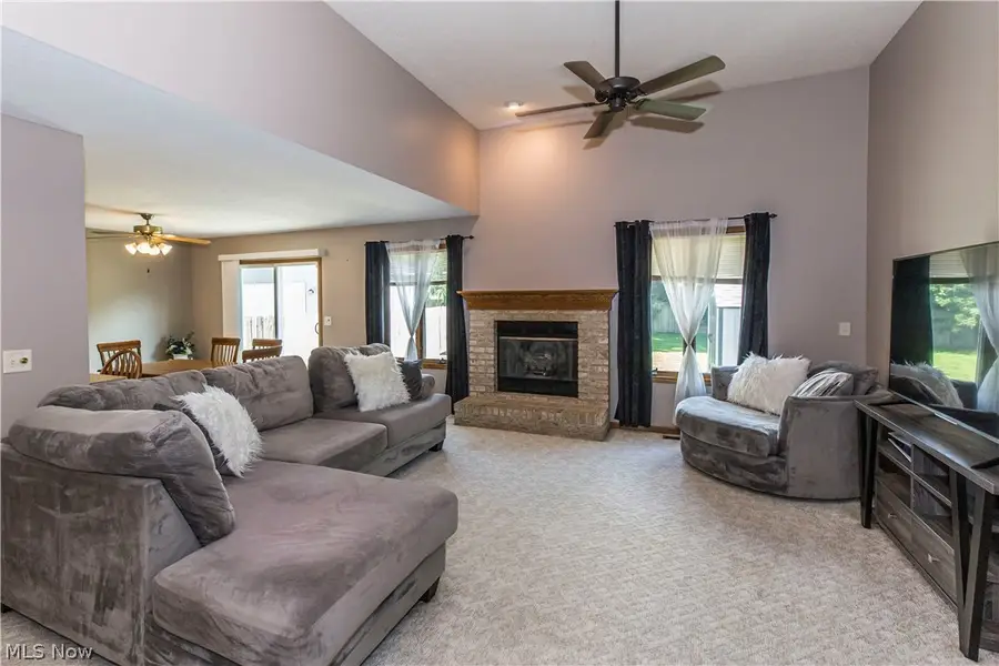 513 Ohio Street, Elyria, OH 44035 - #3