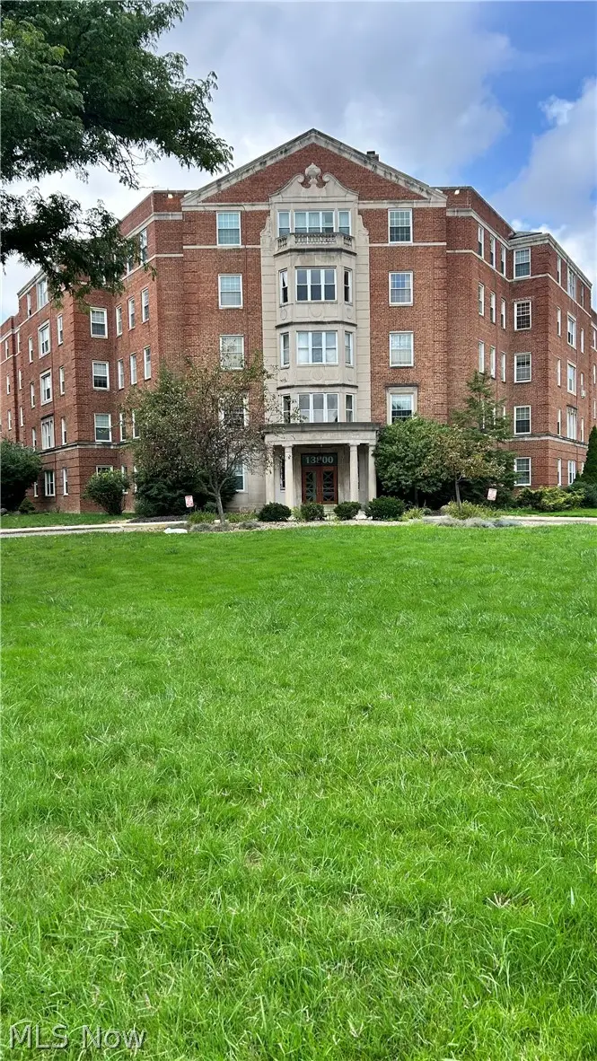 13800 Fairhill Road #318, Shaker Heights, OH 44120 - #1