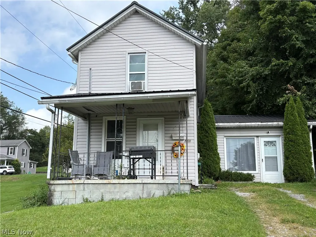 298 E Grant Street, East Palestine, OH 44413 - #1