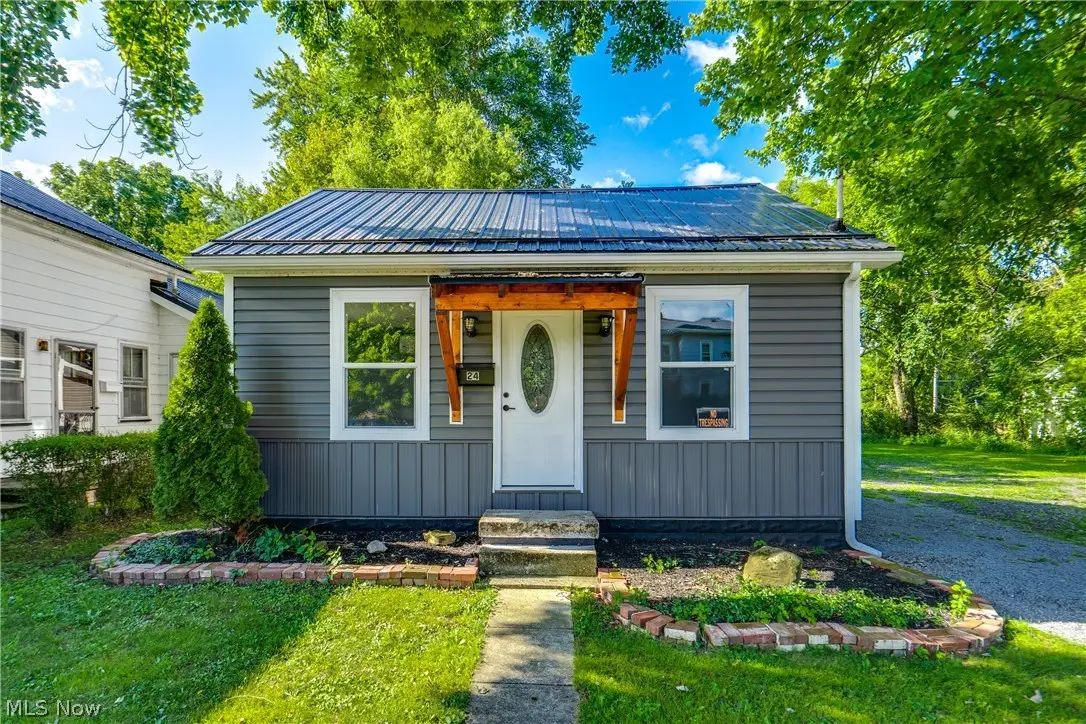 24 E Main Street, Newton Falls, OH 44444 - #1