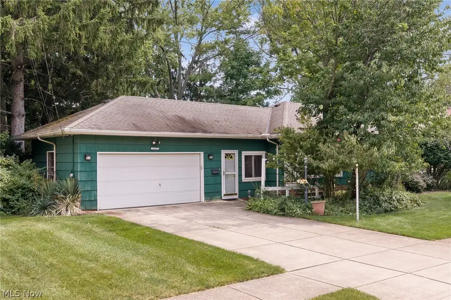 6225 Stratford Drive, Parma Heights, OH 44130 - #2