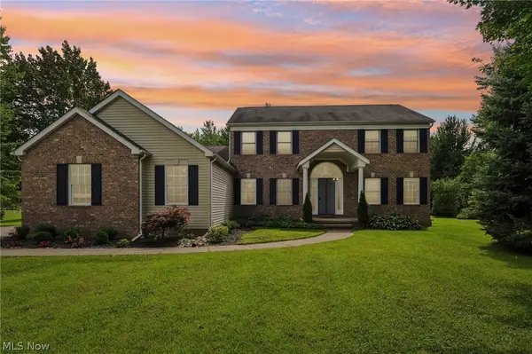 11335 Woodie Glen Drive, Chardon, OH 44024
