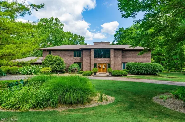 200 Hampshire Road, Akron, OH 44313