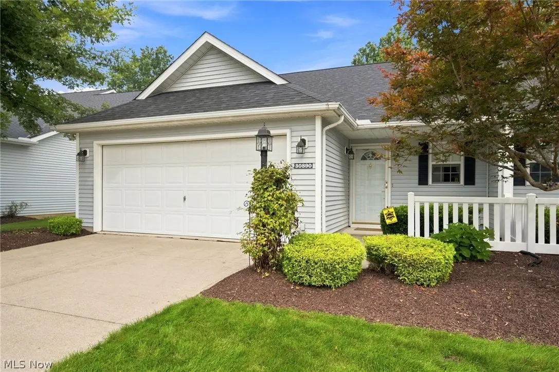 30890 Iris Court, North Olmsted, OH 44070 - #1