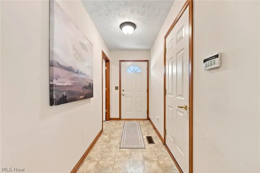 30890 Iris Court, North Olmsted, OH 44070 - #2
