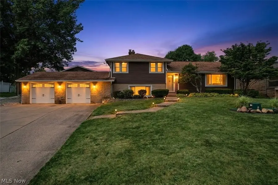 6203 Melody Ne Road, Canton, OH 44721 - #2