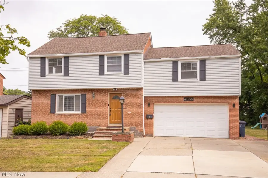 4855 Edsal Drive, Lyndhurst, OH 44124 - #3