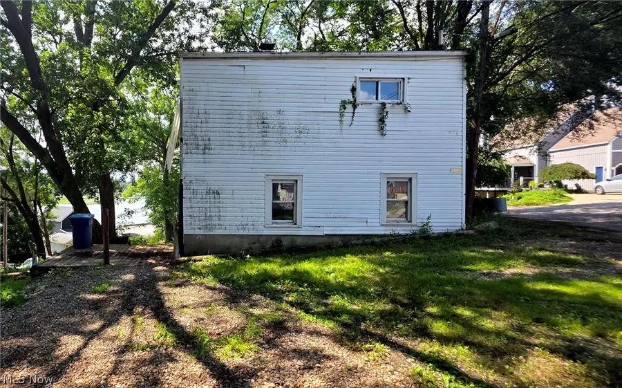 2554 Mountain View Avenue, Lakemore, OH 44250 - #2