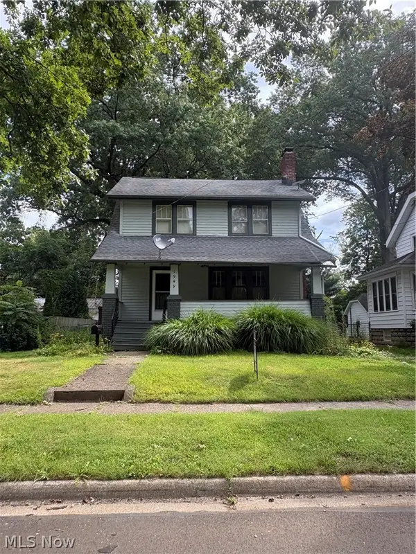 1949 7th Street, Cuyahoga Falls, OH 44221