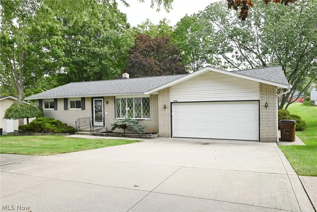 2745 Brian Drive, Parma, OH 44134 - #1