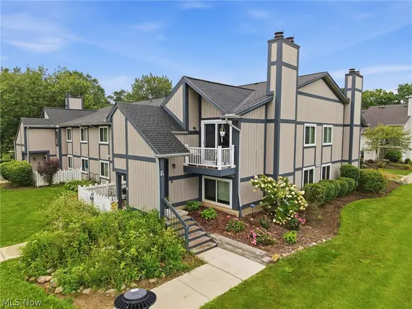 8982 Portage Pointe Drive #E, Streetsboro, OH 44241