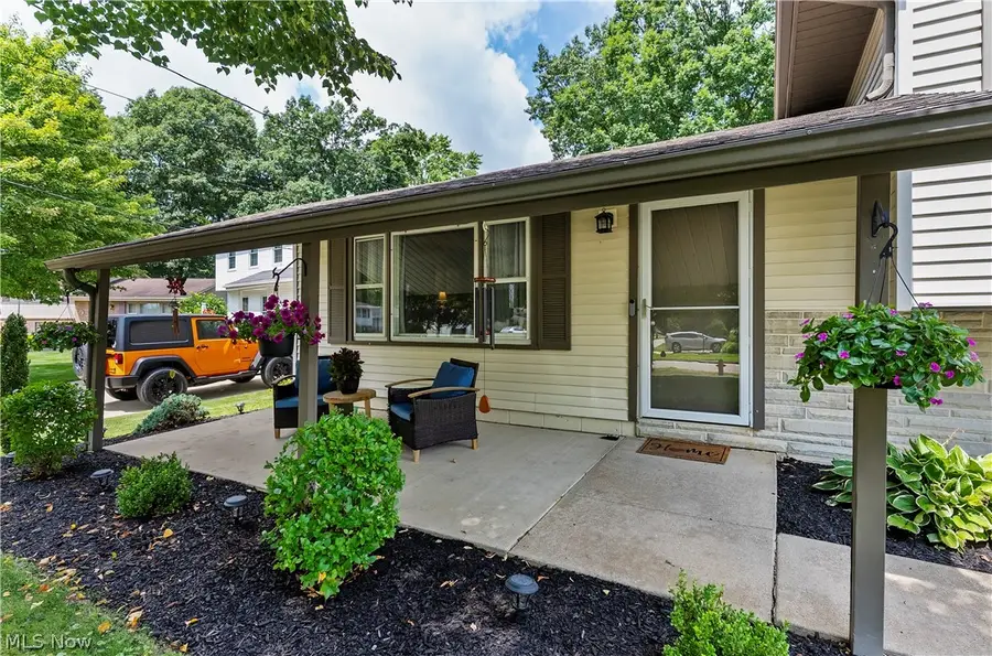 5892 Yorktown Lane, Austintown, OH 44515 - #3
