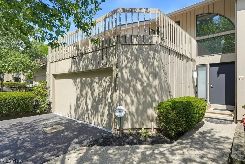 5755 Som Center Road #8, Solon, OH 44139 - #1