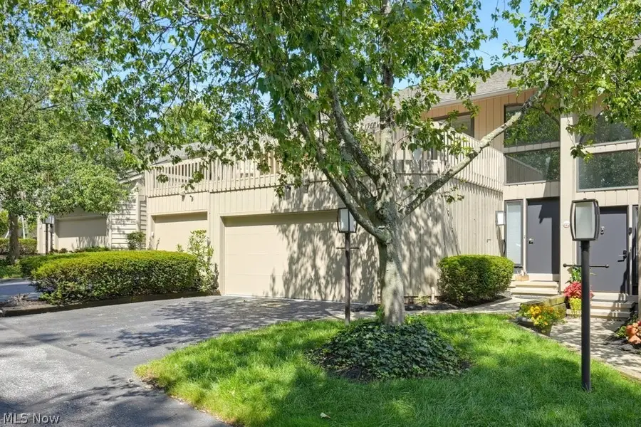 5755 Som Center Road #8, Solon, OH 44139 - #2