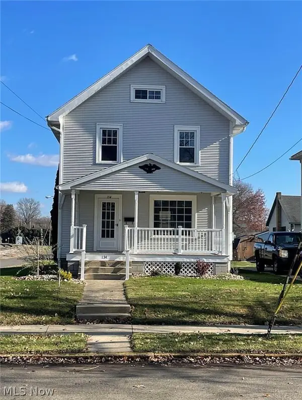 134 Park Nw Street, Navarre, OH 44662