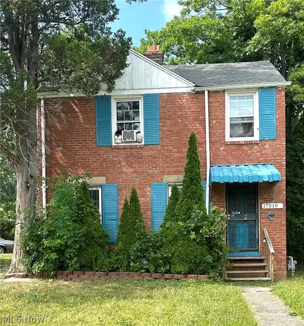 17519 Throckley Avenue, Cleveland, OH 44128
