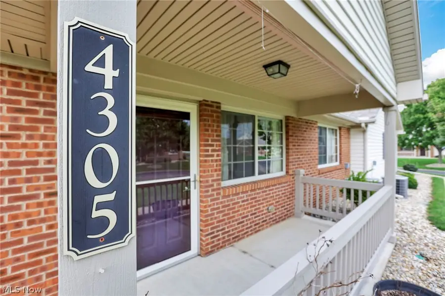 4305 E Strattford E Circle, Zanesville, OH 43701 - #3