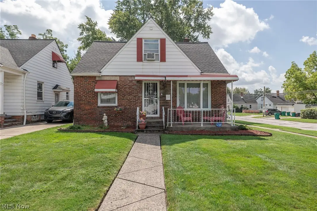 17690 Mapleboro Avenue, Maple Heights, OH 44137 - #1