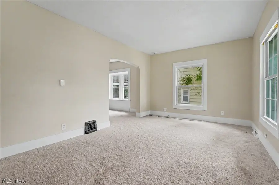 944 Redfern Avenue, Akron, OH 44314 - #2