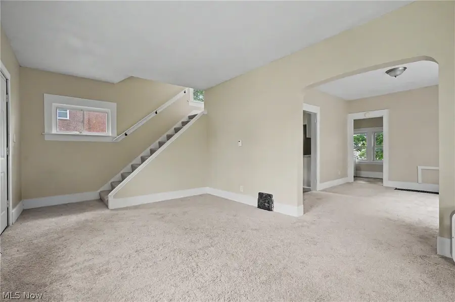 944 Redfern Avenue, Akron, OH 44314 - #3