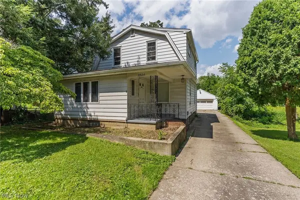 3924 Elmwood Avenue, Youngstown, OH 44515