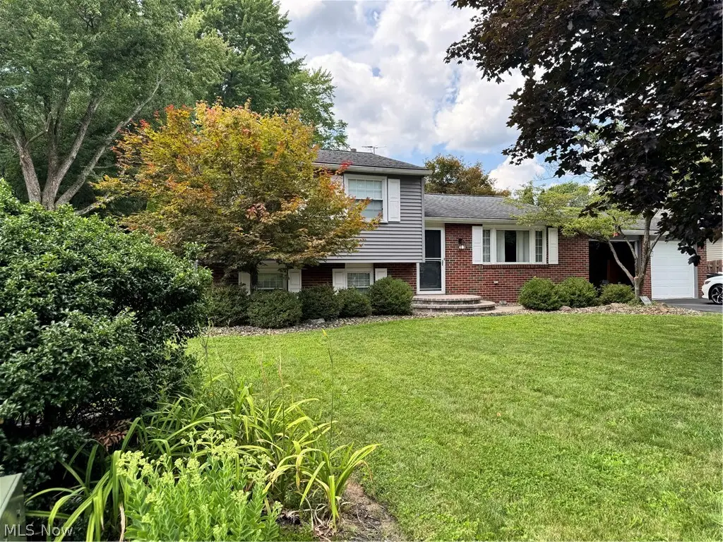 7763 Raglan Ne Drive, Warren, OH 44484 - #1