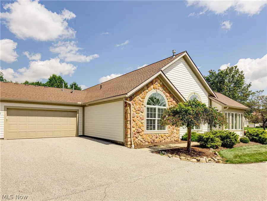664 Crossings Circle, Tallmadge, OH 44278 - #2