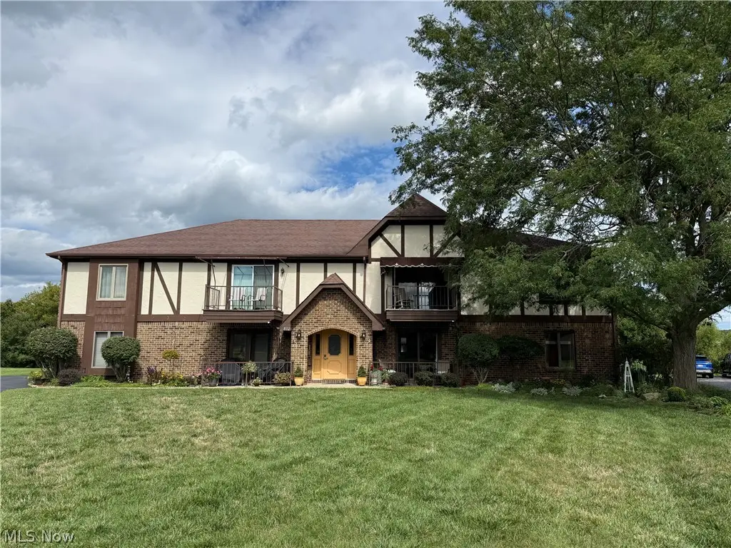 852 Pearson Circle #4, Boardman, OH 44512 - #1