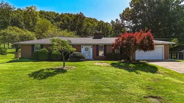 942 Pine Street, Belpre, OH 45714