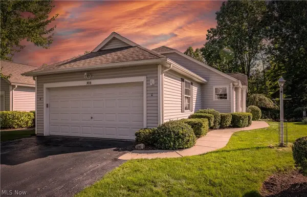 3838 Woodbury Oval #87, Stow, OH 44224