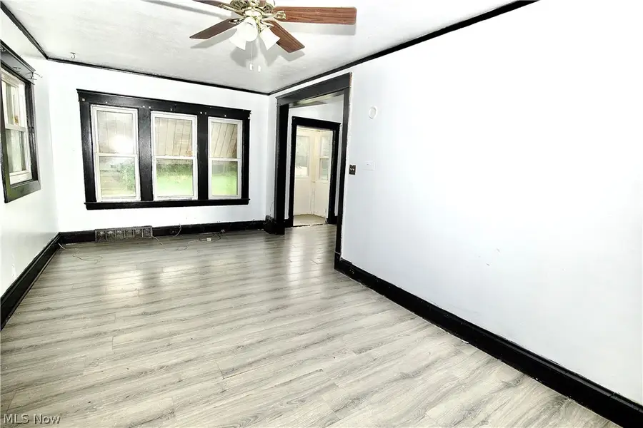 9501 Yale Avenue, Cleveland, OH 44108 - #3
