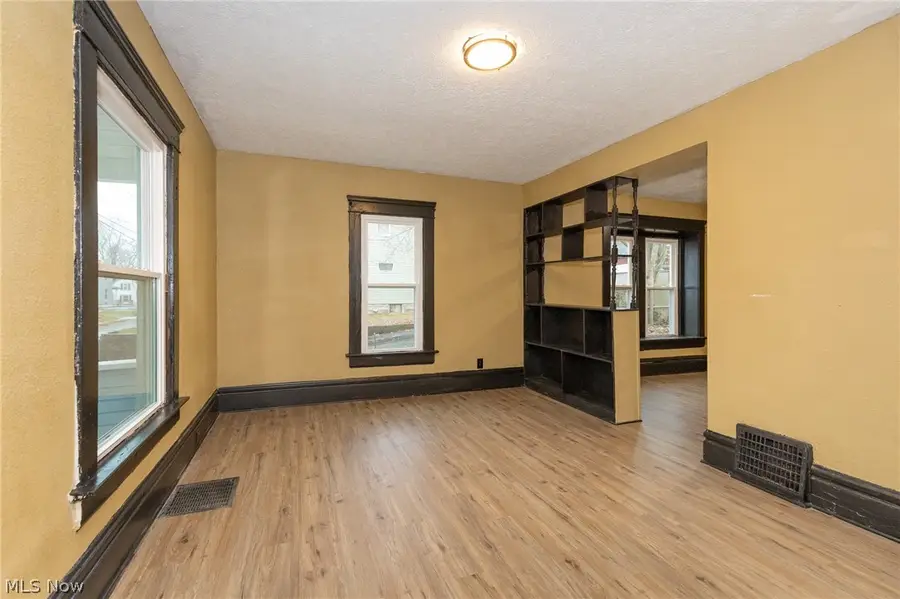 258 Oberlin Court, Akron, OH 44311 - #2