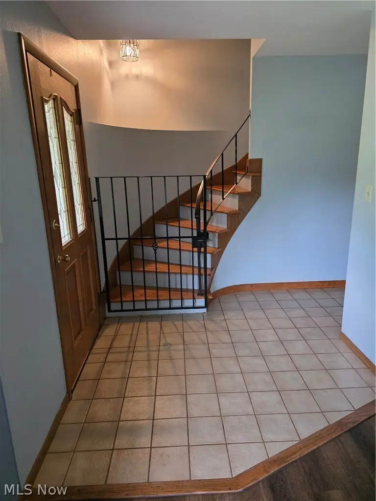 8124 Thornhurst Drive, North Royalton, OH 44133 - #3
