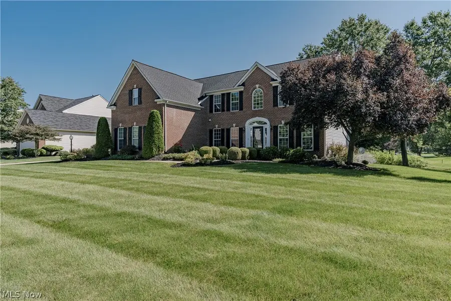 9185 Stonebriar Lane, North Ridgeville, OH 44039 - #2