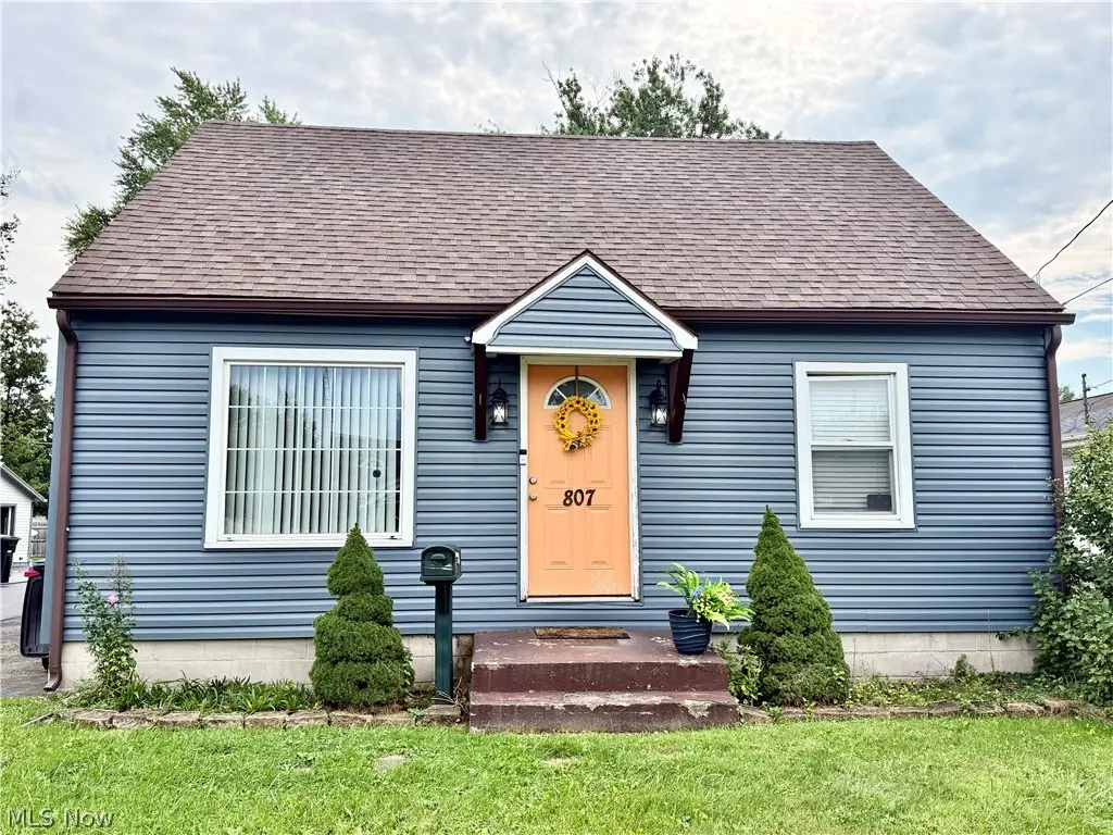 807 Hazelwood Se Avenue, Warren, OH 44484 - #1
