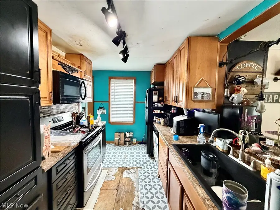 807 Hazelwood Se Avenue, Warren, OH 44484 - #3