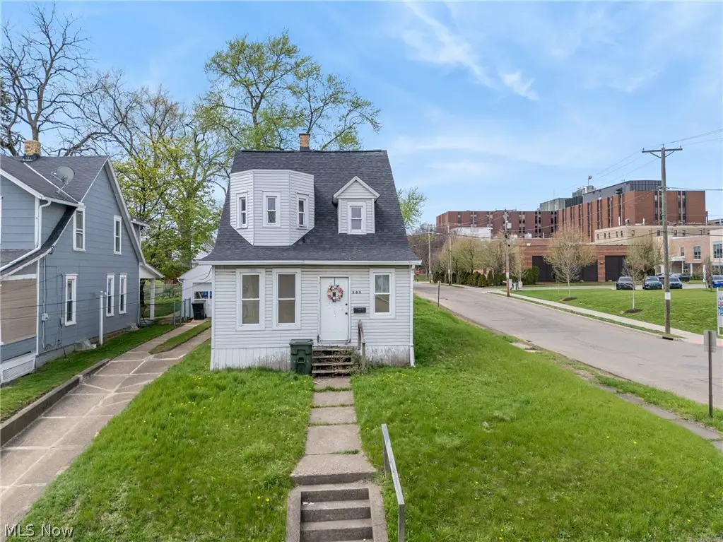 703 Arlington Sw Avenue, Canton, OH 44706 - #1