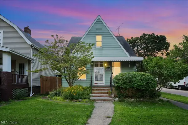 5721 Delora Avenue, Cleveland, OH 44144