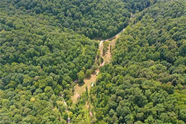 994 Sugarcamp Road, Big Bend, WV 26147
