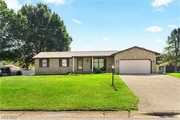 12534 Springwater Nw Avenue, Uniontown, OH 44685