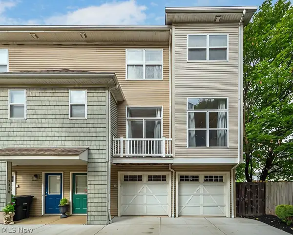 5512 Saint Stephens Court, Cleveland, OH 44102
