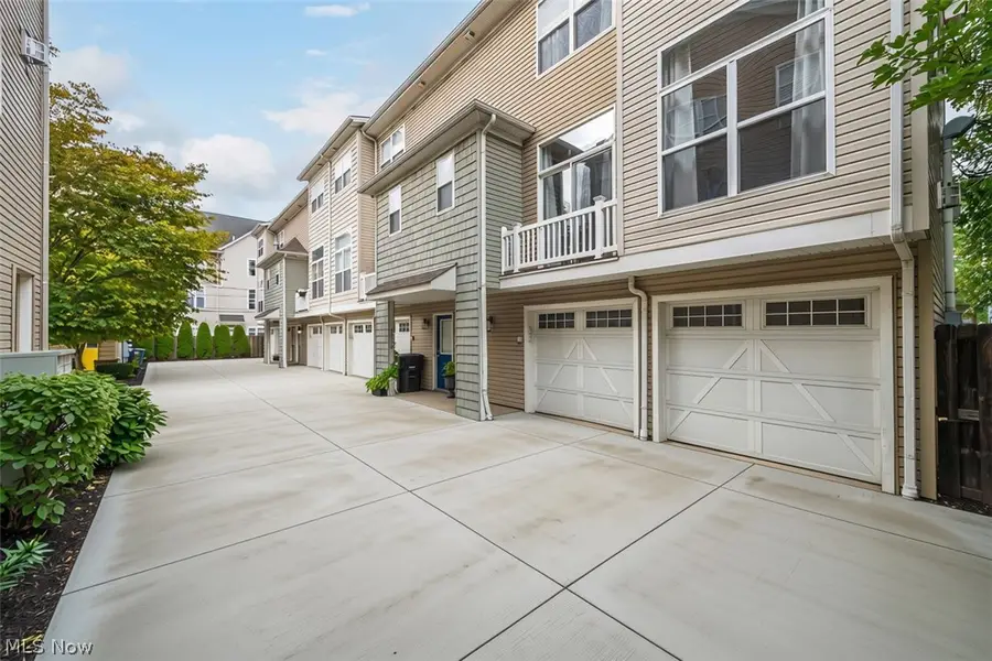 5512 Saint Stephens Court, Cleveland, OH 44102 - #2